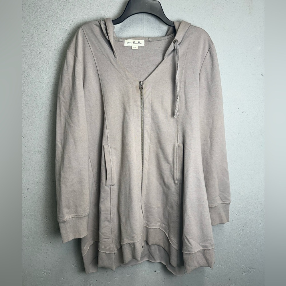 Women’s tan zip up jackets LARGE XL